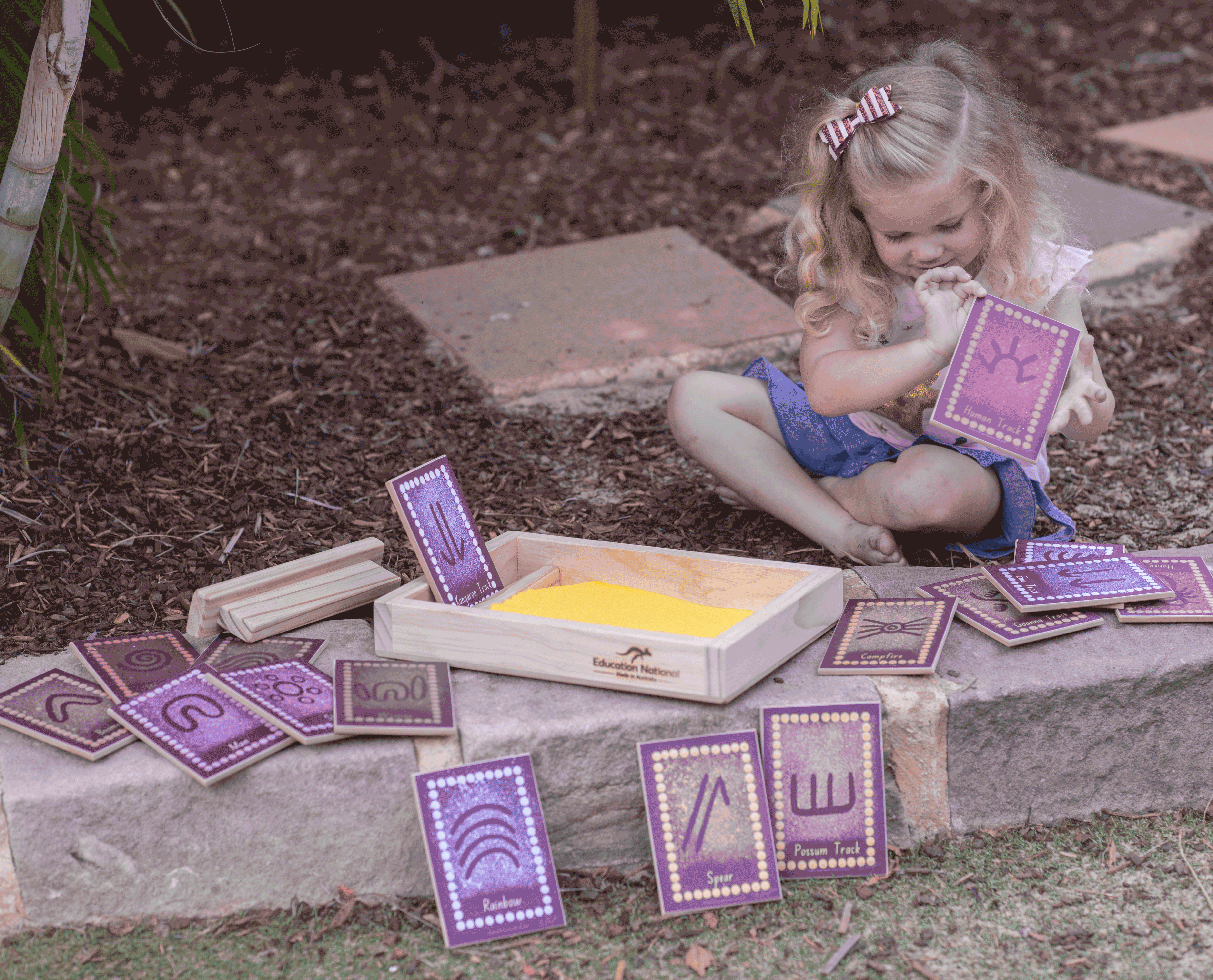 Aboriginal Symbols Sand Drawing Game